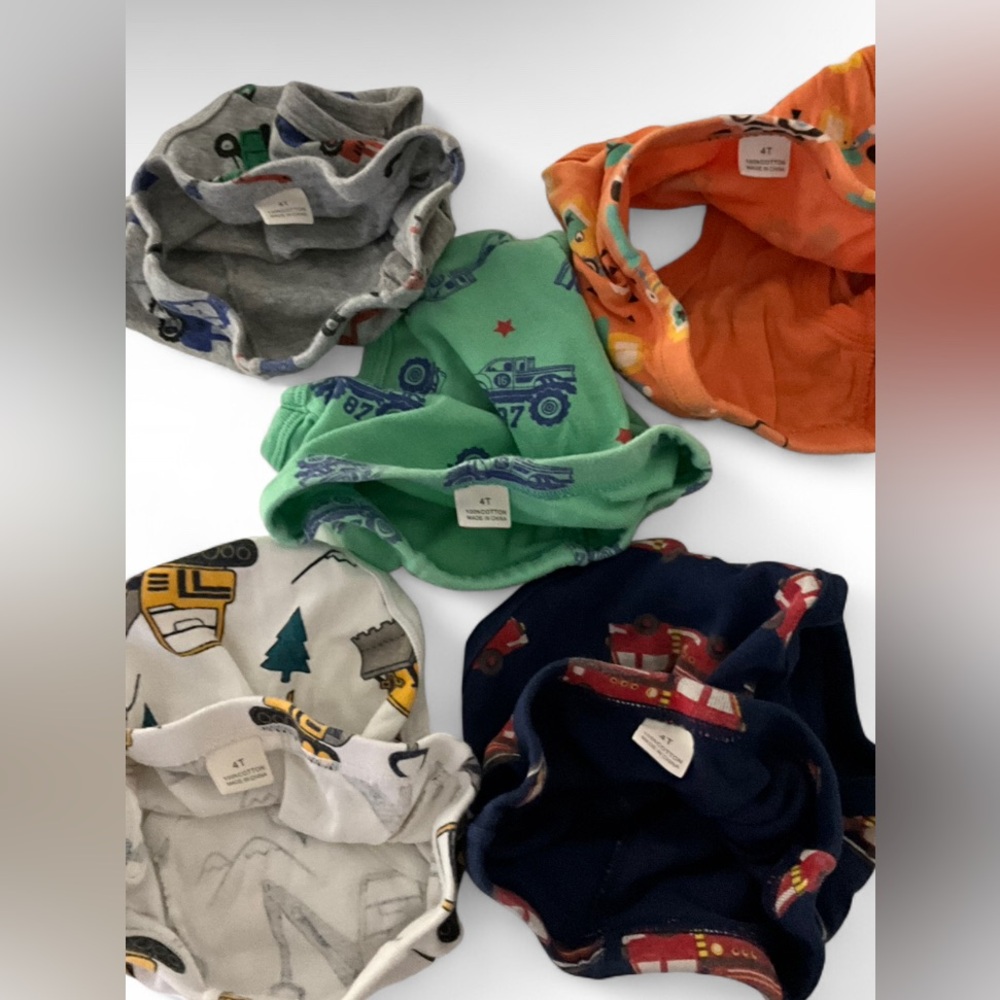Vehicle Print Colorful Boy’s Underwear Briefs (Bundle of 5) Size 4T - Picture 3 of 3